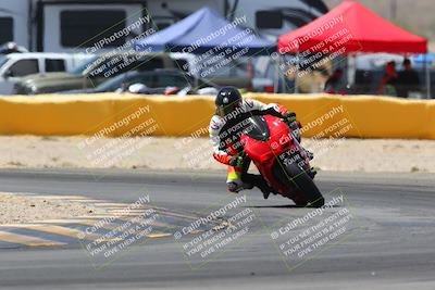 media/Apr-10-2022-SoCal Trackdays (Sun) [[f104b12566]]/Turn 2 (1135am)/